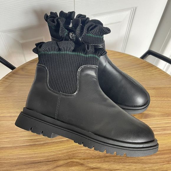 Booties Black Chelsea Big Girls Ankle Boots Size 6 Side Zip New - Picture 16 of 16